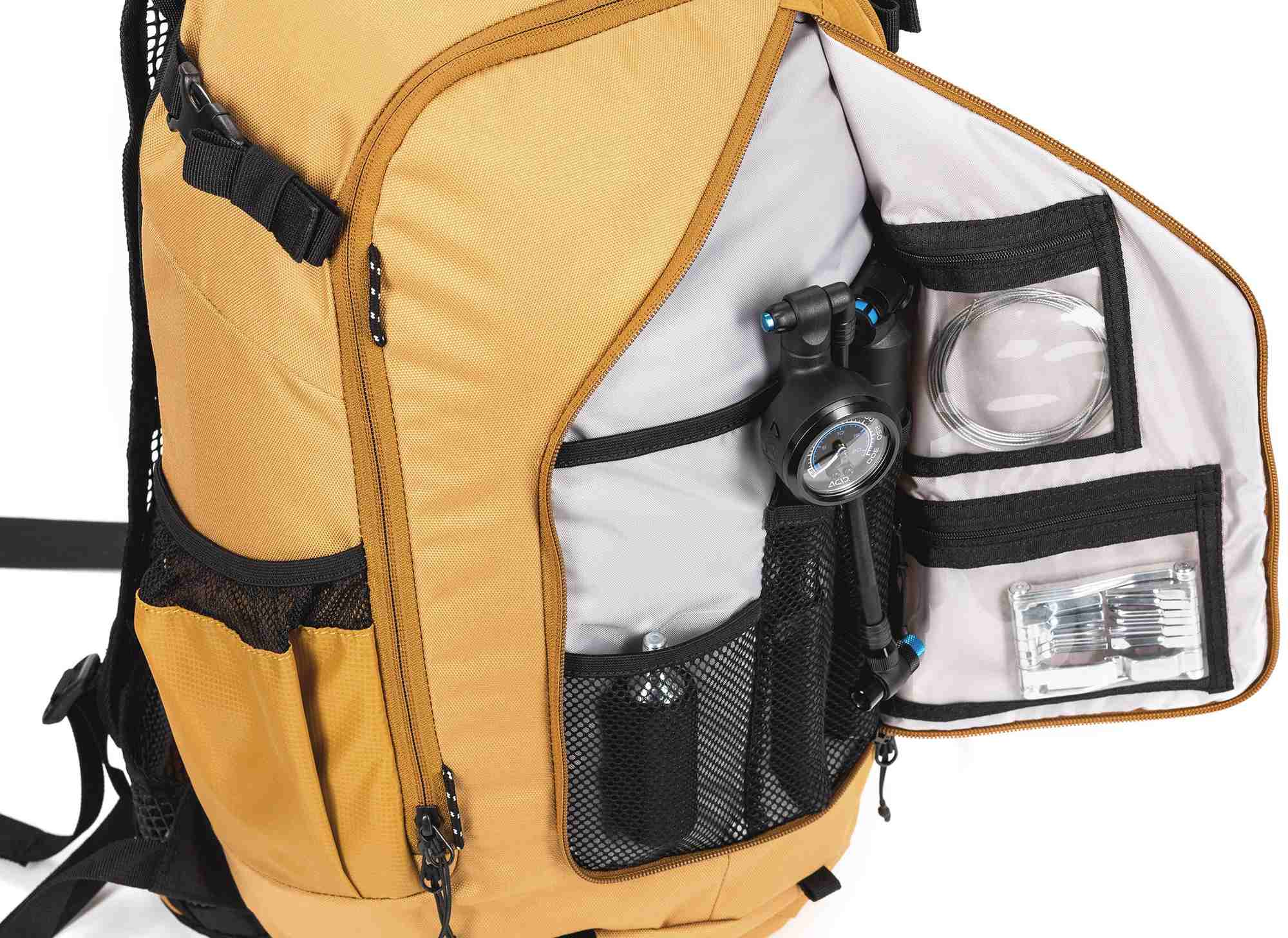 CUBE Backpack Edge Twenty Sand - Image 3