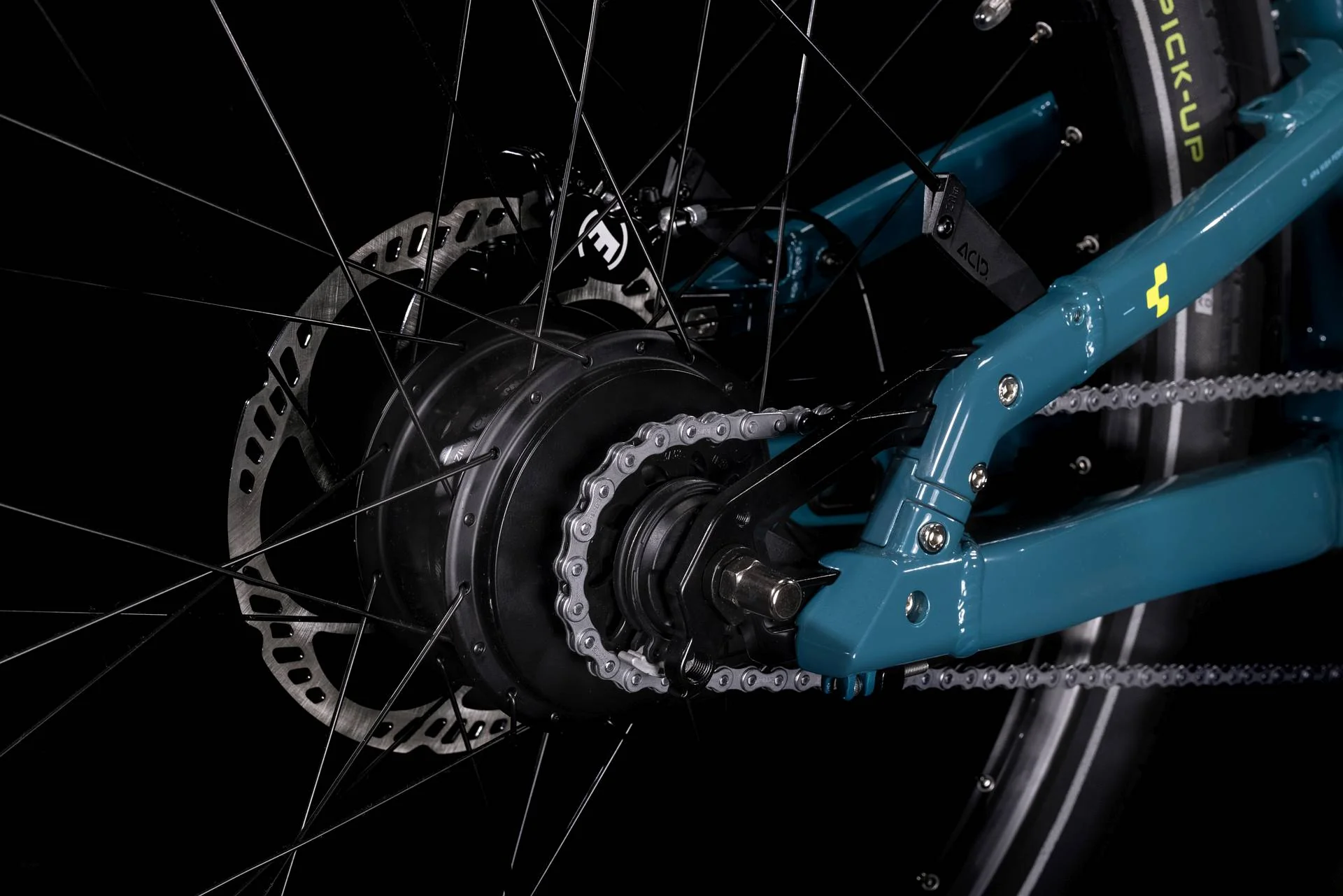 CUBE CARGO HYBRID 500 BLUE/LIME - Image 6