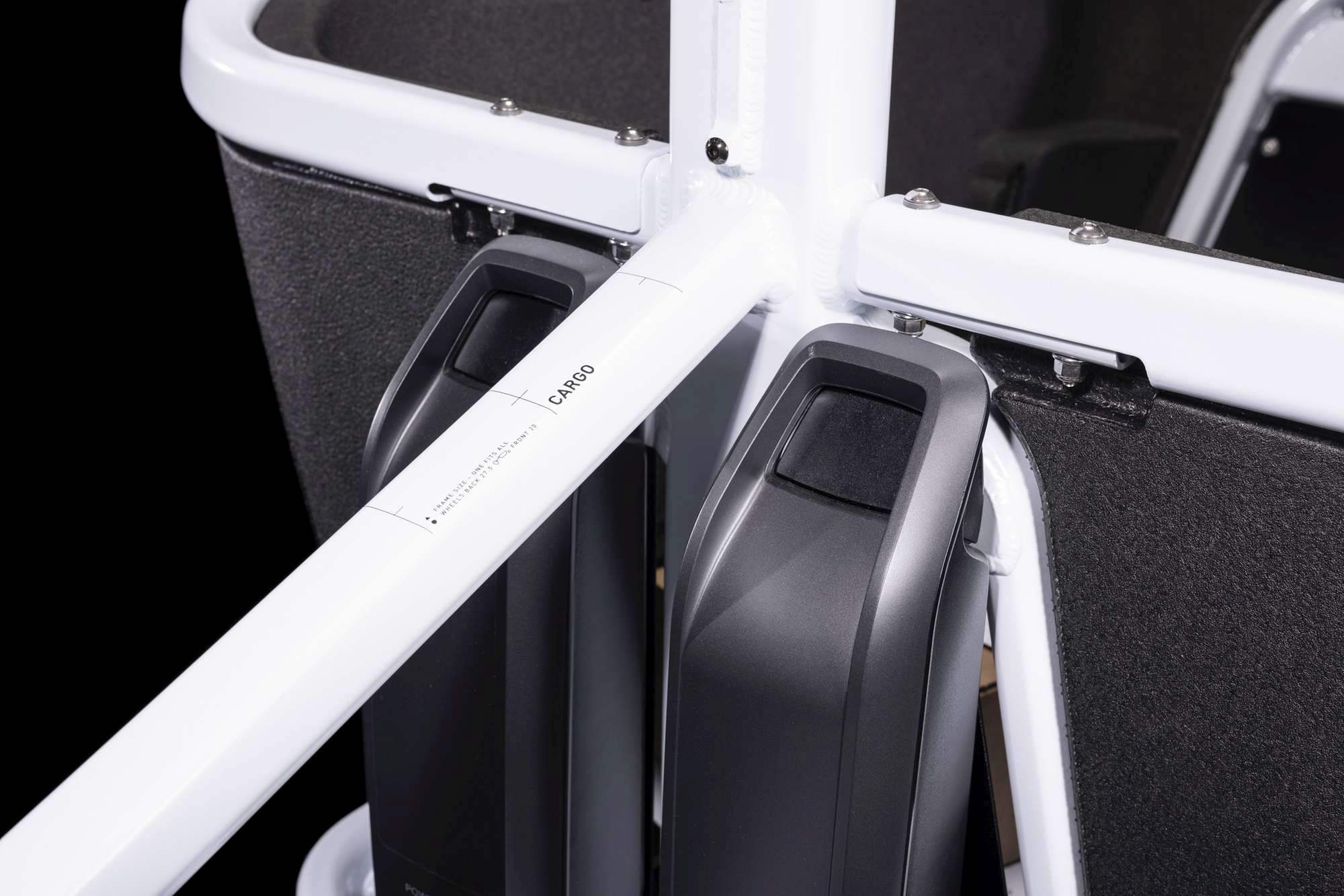 CUBE CARGO HYBRID 500 FLASHWHITE/BLACK - Image 6