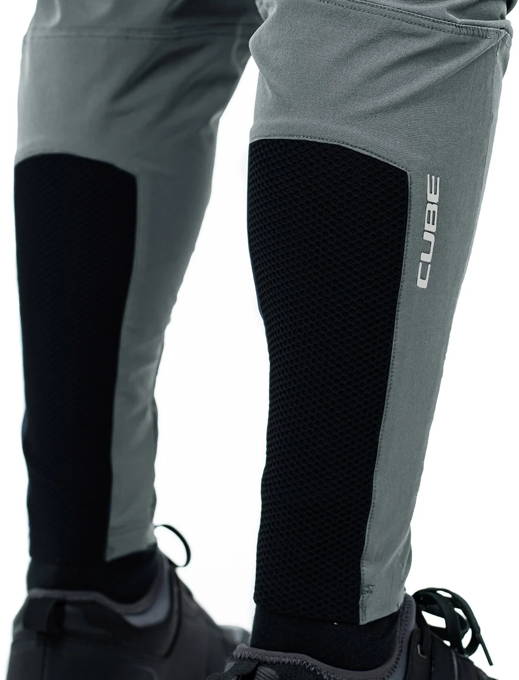 CUBE Edge Baggy Pants Grey - Image 4