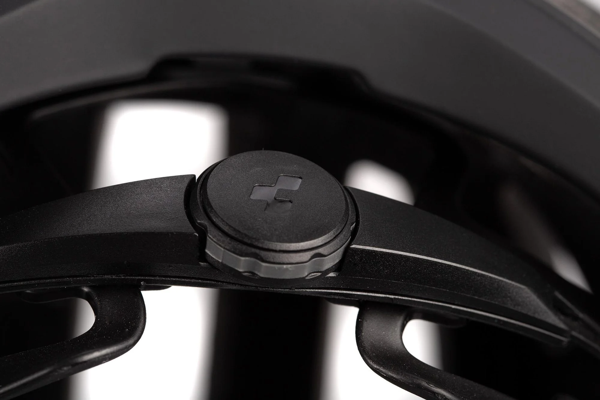CUBE Helmet Badger Black - Image 4