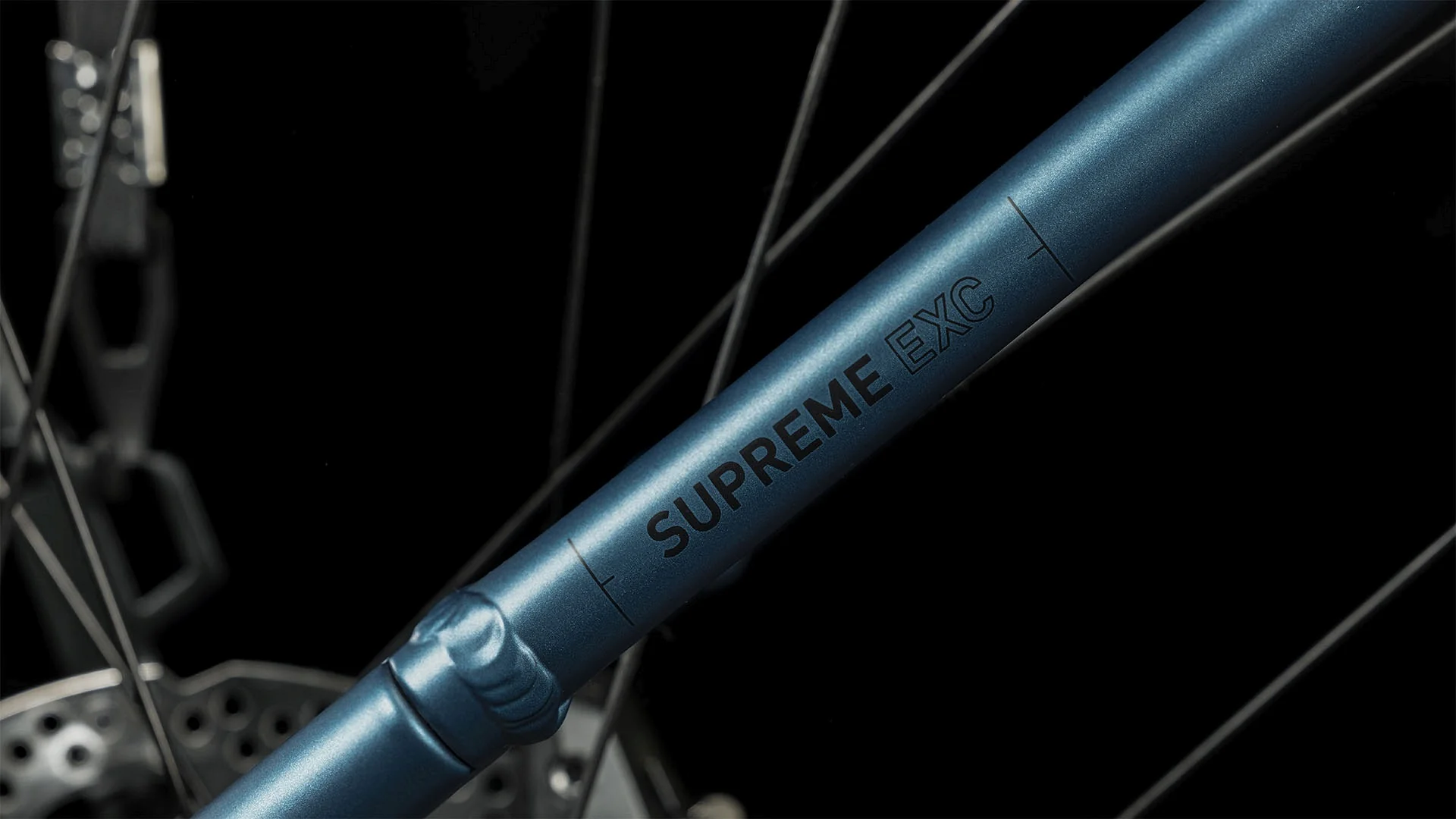 CUBE SUPREME HYBRID EXC 625 BLUE/BLACK - Image 4