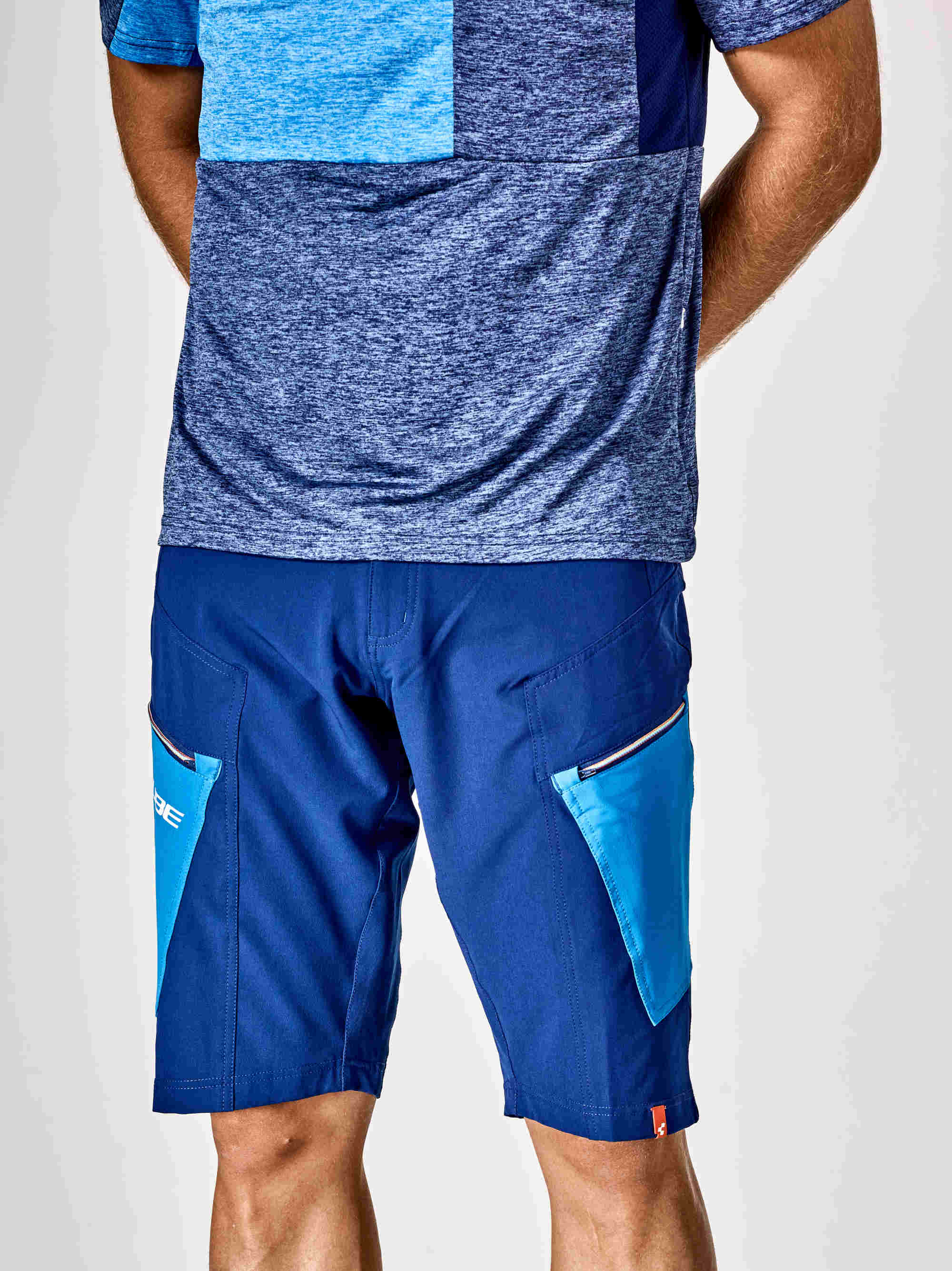 CUBE Tour Shorts Blue - Image 3