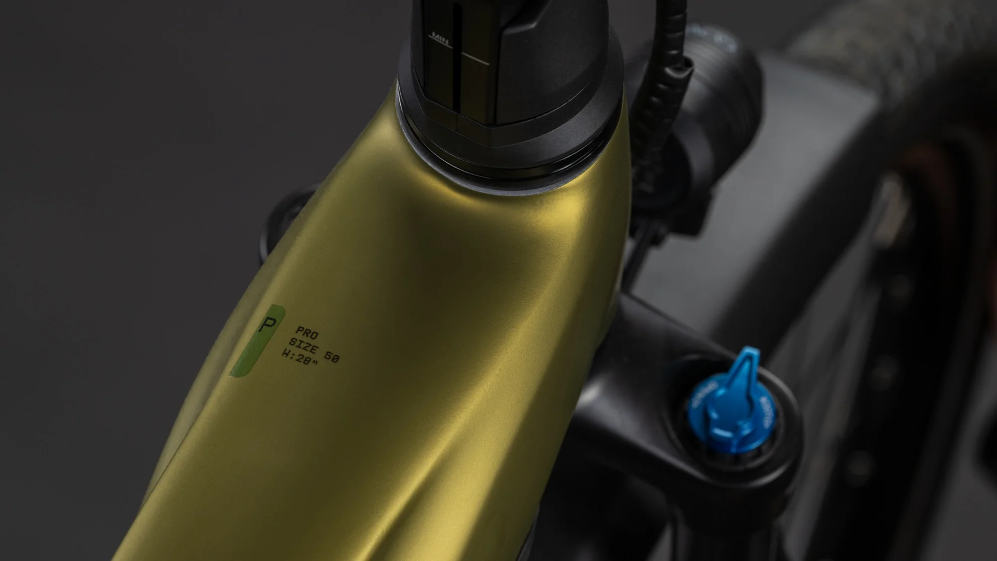 CUBE TOURING HYBRID PRO 800 GOLDENLIME/BLACK - Image 10