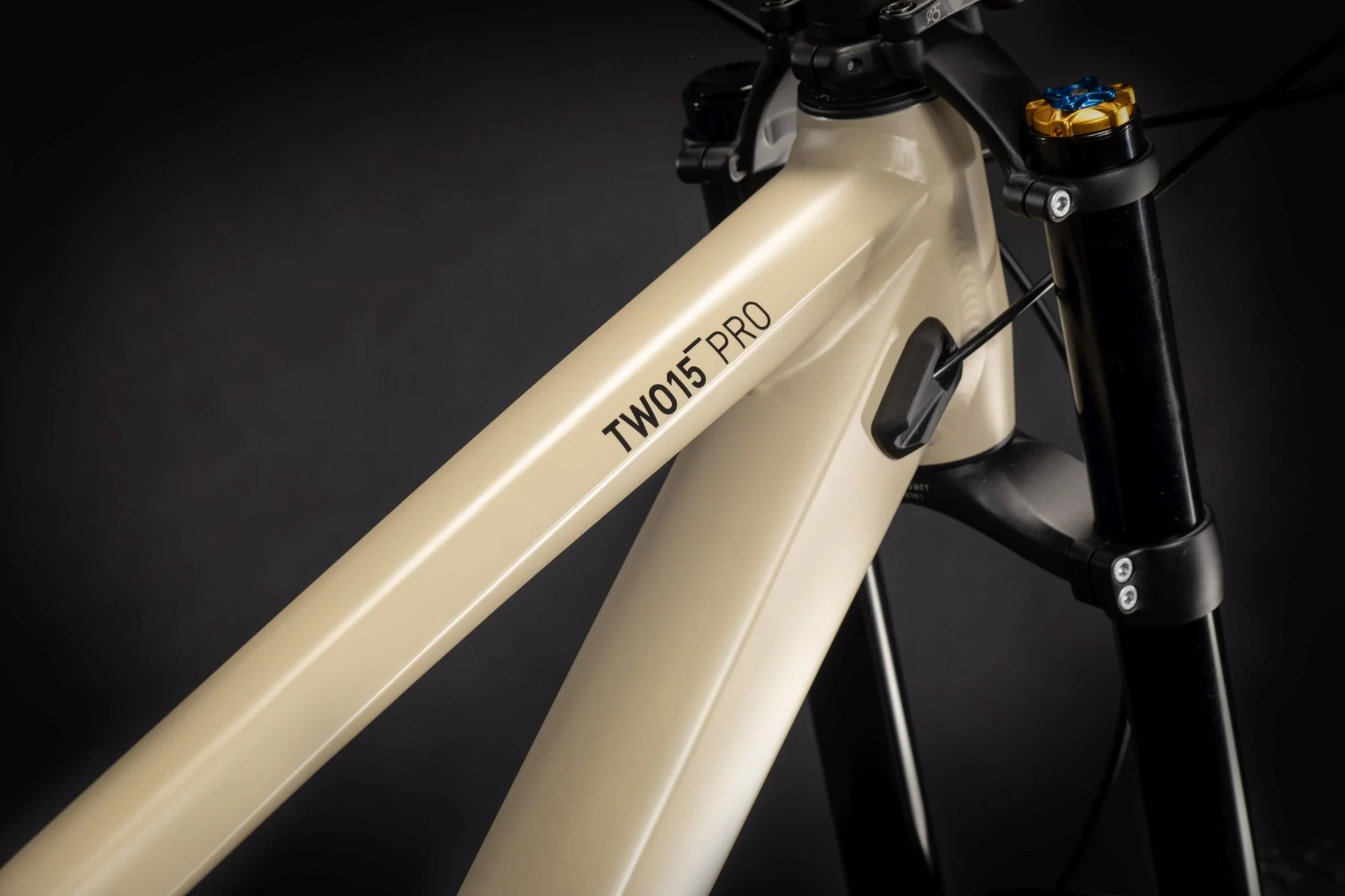 CUBE Two15 Pro 27.5 Sand/Black 2022 - Image 2