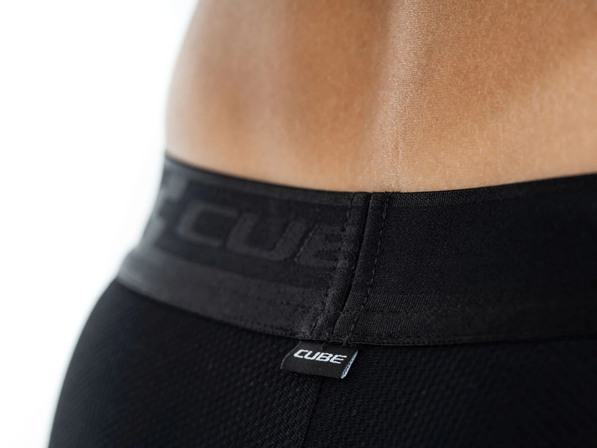 CUBE WS LINER SHORTS BLACK XS (34) - Image 4